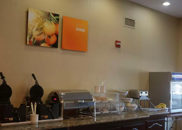Comfort Inn & Suites