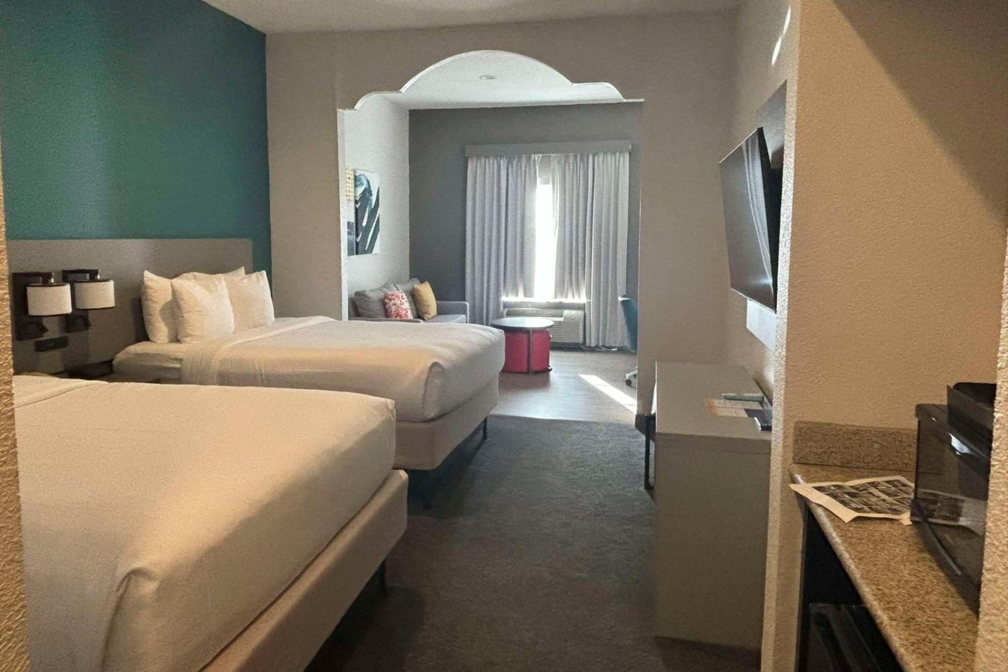 Comfort & Hotel