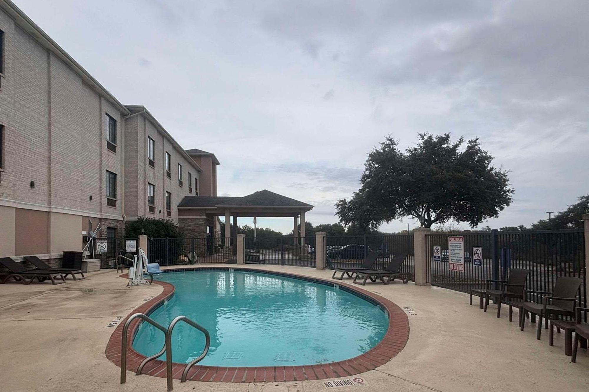 Hotel Comfort & Burnet