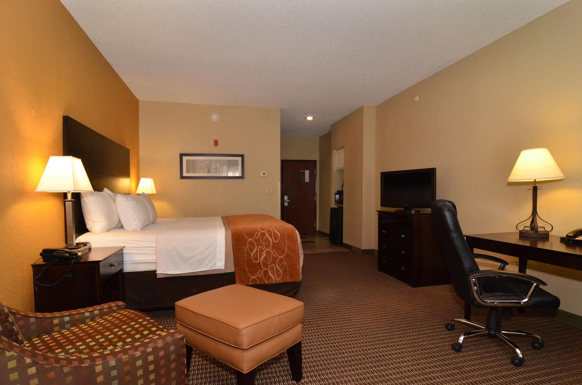 Comfort & Hotel Burnet