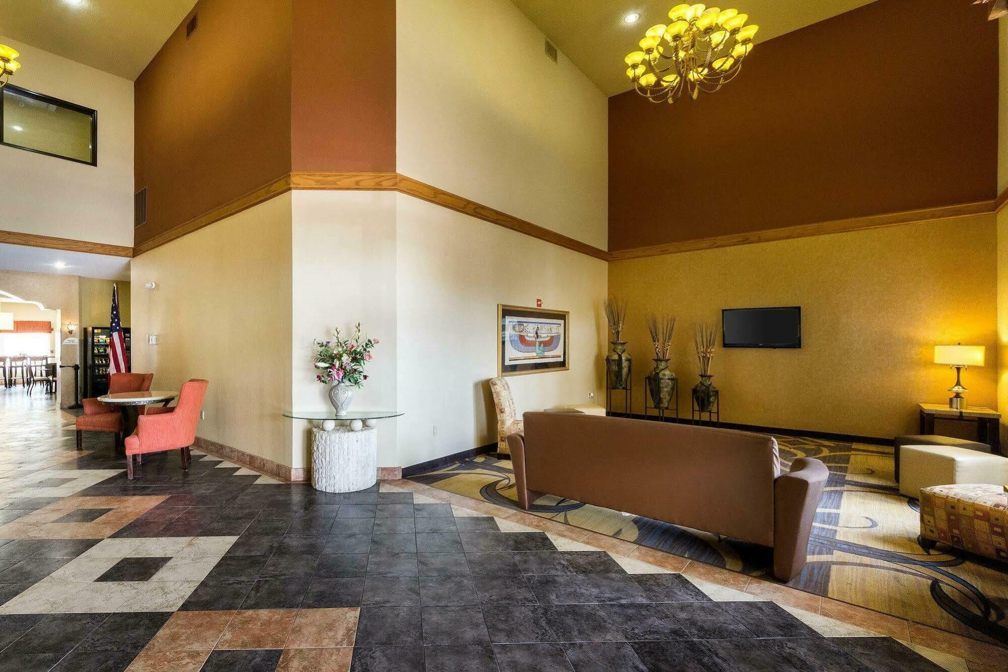 Hotel Comfort & 3*
