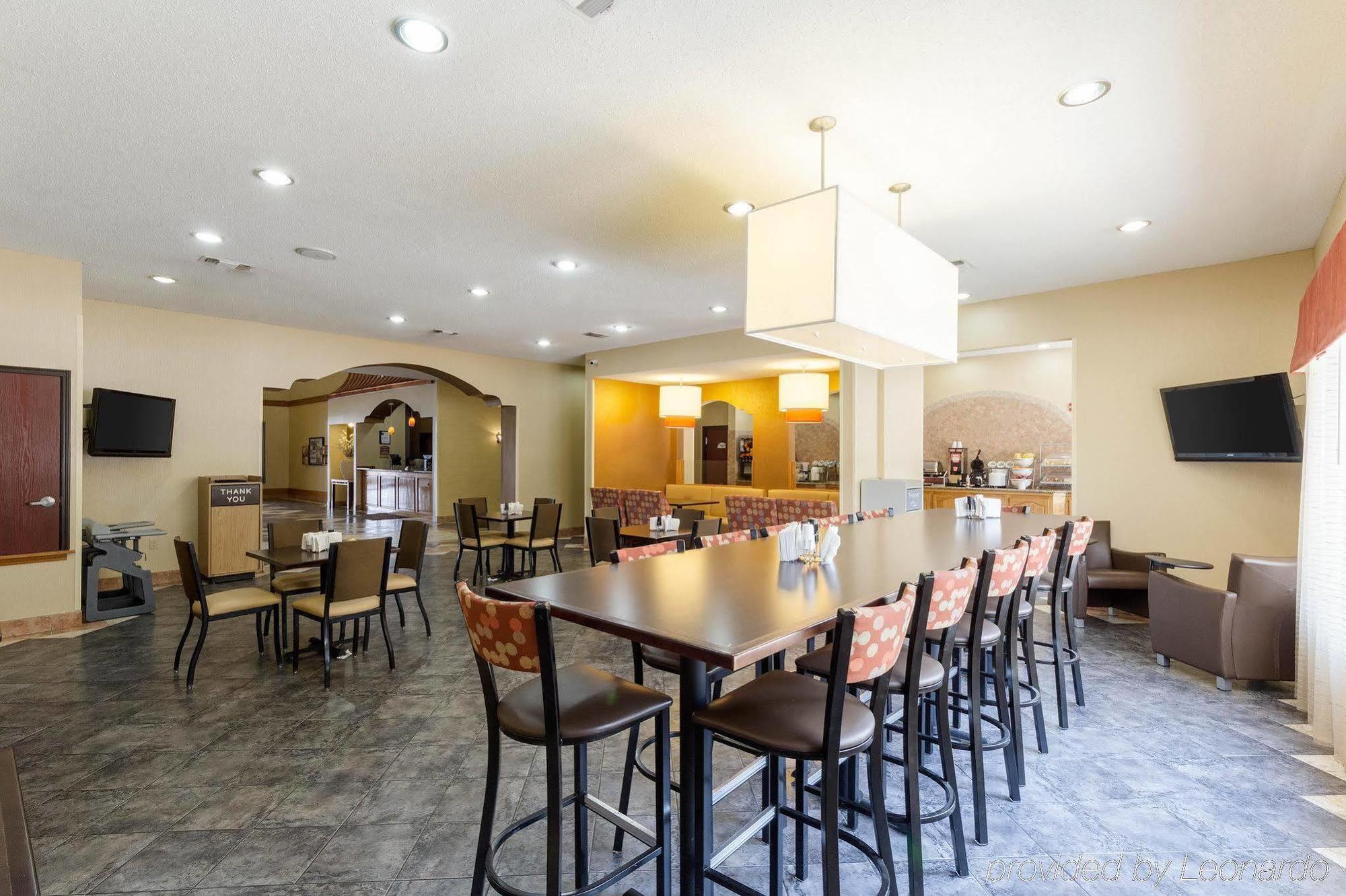 Hotel Comfort Inn&suites 3*